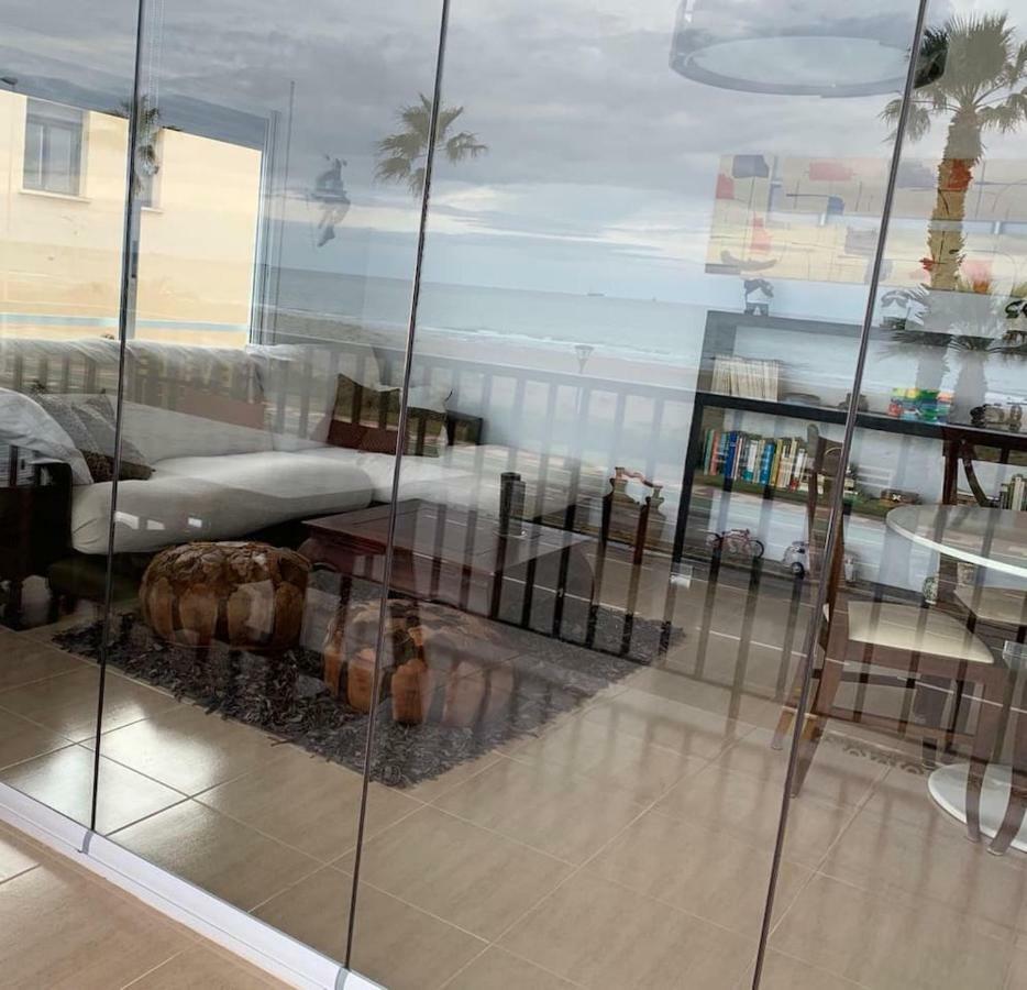 Apartamento Frente Al Mar เบนิสกัสซิม ภายนอก รูปภาพ